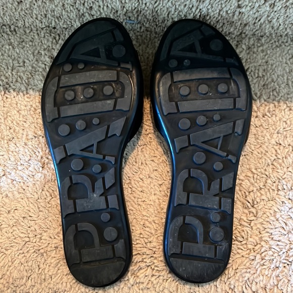 <Prada> authentic slide sandal - Picture 2 of 4